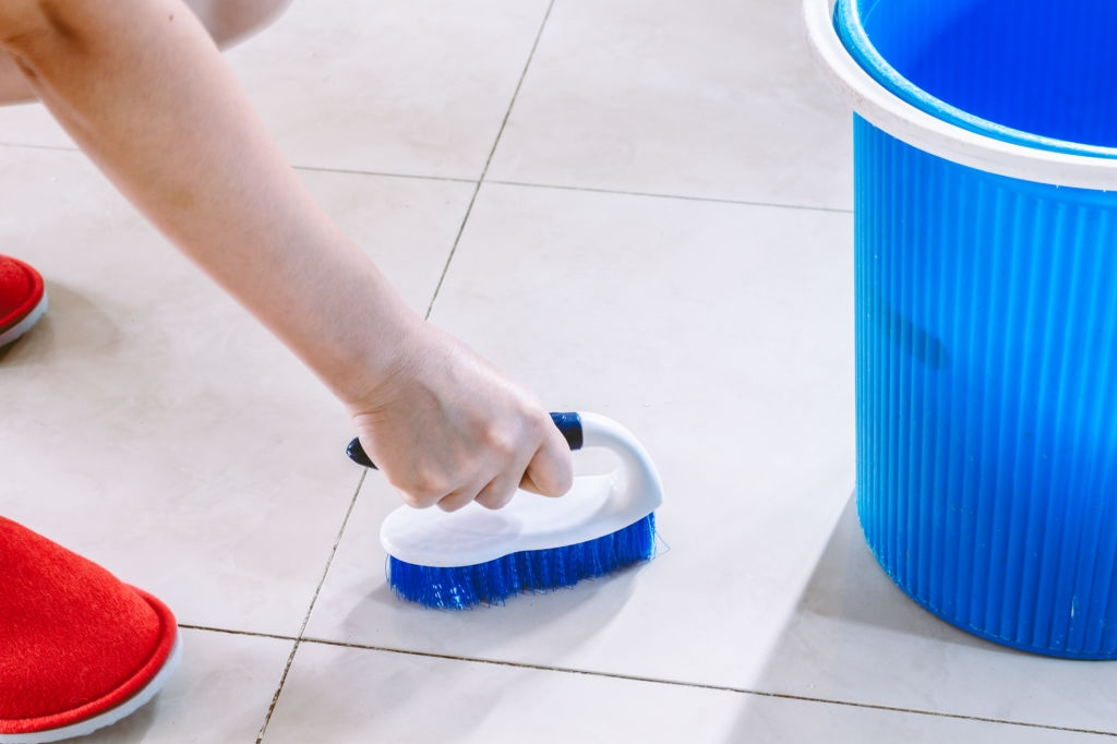 Bathroom Cleaning Hacks